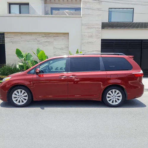 Toyota Sienna 3.5 Limited At
