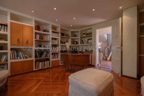 Ana Torres. Casa En Venta 2417758 En Los Chorros