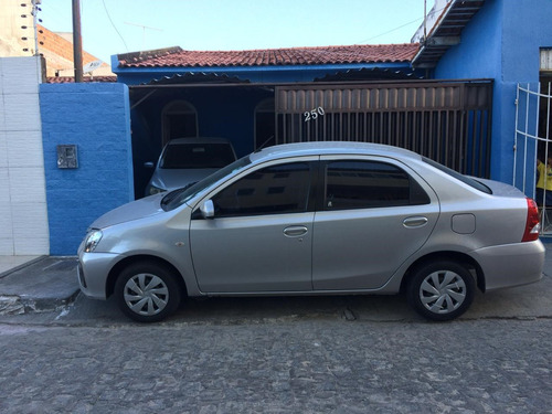 Etios 1.5 Automatico
