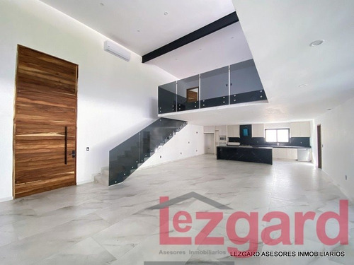 Se Vende Casa Nueva En Lomas De Cocoyoc Junto Al Campo De Golf