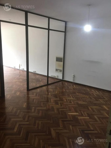 Apartamento - Centro - Amplio Con División, Viv U Of, G.c 2.200