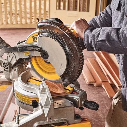 Sierra Inglete 10 Disco P / Madera 1600 Watts Dws713 Dewalt
