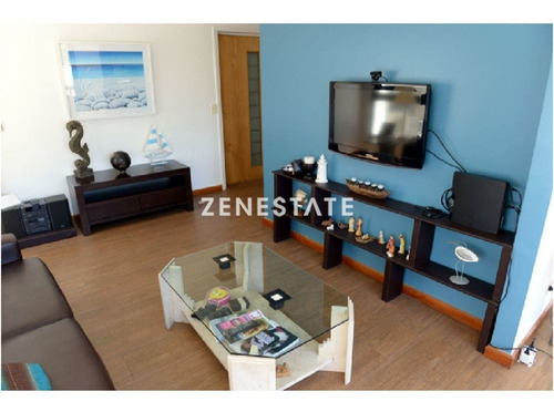Apartamento En Brava, 3 Dormitorios