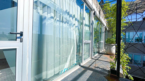 Venta Local Comercial Industrial + 2 Monoambientes