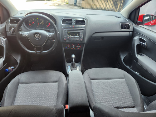 Volkswagen Polo 1.6 L4 Sound Tiptronic At