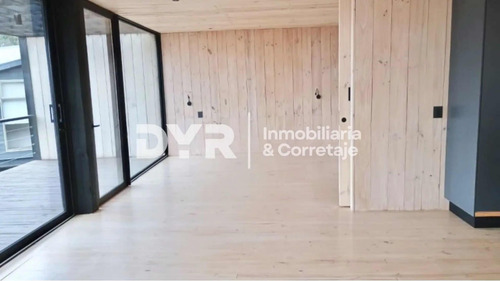 Casa Con 3 Habitaciones Y 2 Baños