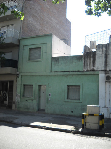 Venta. Rodriguez 989. Casa 1 Dormitorio + Altillo.