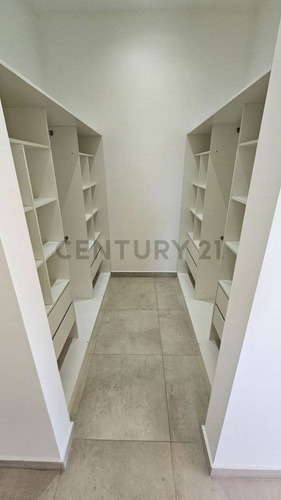 Venta Casa 4 Ambientes En Pilar