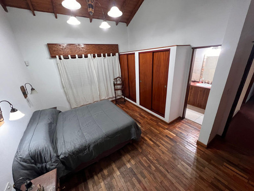 Casa En Venta - 3 Dormitorios 4 Baños - Cochera - 1.500mts2 - General Rodríguez