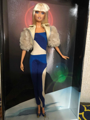 Barbie Top Módel Basics Collector Versace Donatella (Usado)