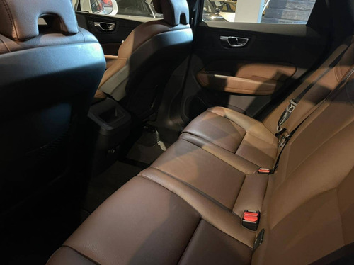 Imagem 10 de 11 de Volvo Xc60 2.0 T5 Gasolina Momentum Awd Geartronic