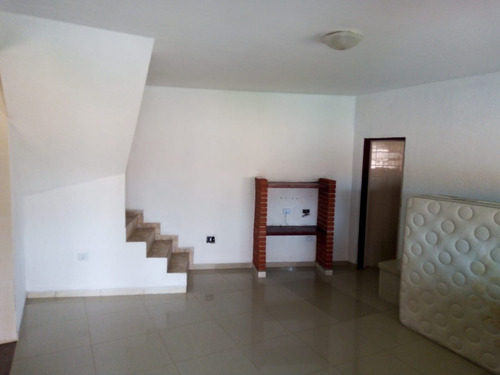 Imagem 20 de 29 de Casa À 1 Km Do Mar, No Bairro Jardim Palmeiras 2, Em Itanhaém, Com Sacada E Espaço Para Piscina