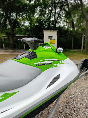 Moto Náutica Yamaha Waverunner V1 Sport