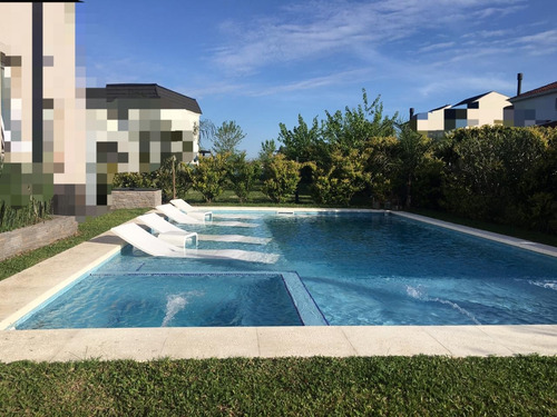 Imagen 2 de 12 de Construccion Piscinas Hormigon Elaborado