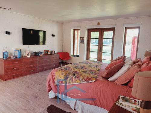 Venta Espectacular Casa Chilena, Chicureo - Colina