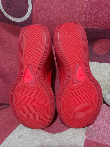 Jordan Luka 1 University Red Talla 2.5 Mx 22.5 Cm (Usado)