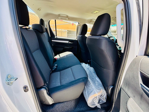 Toyota Hilux 2024