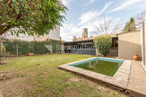 Venta Casa 3 Ambientes Con Jardín, Piscina Y Cochera En Palomar.