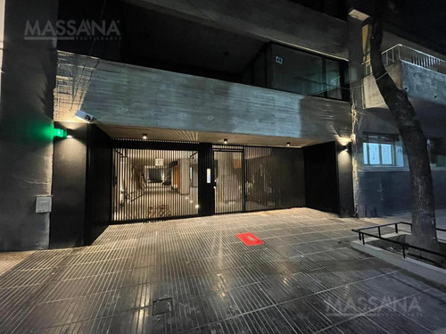 Venta De 2 Ambientes Al Frente Con Balcon En Palermo