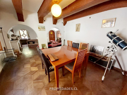 Casa En Venta De 8 Dorm. En Ñuñoa Granterreno Para Remodelar