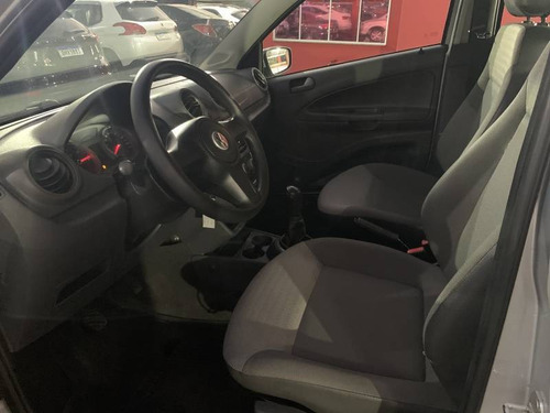 Imagem 7 de 9 de Volkswagen Voyage 1.6 8v