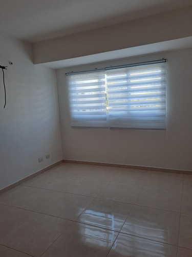 Apto En El Vergel 180m2 12vo Piso 3h 4b 2parqueos