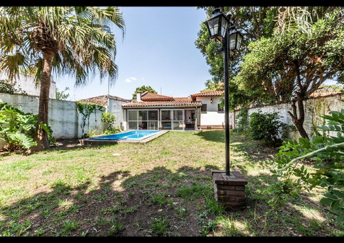 Venta Quinta 5 Ambientes Pileta, Jardin, Quincho Lote 10x48. Padua