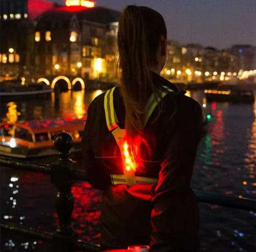 Chaleco Reflectivo Con Luz Led De Seguridad Correr Ciclismo Negro Ajustable