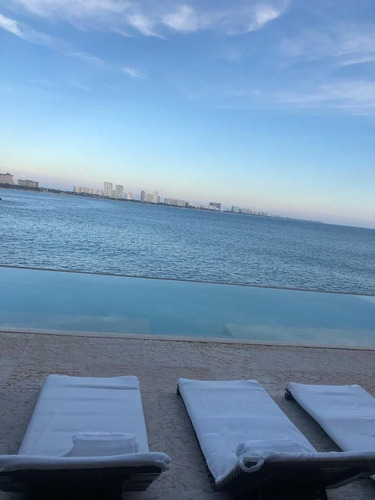 Espectacular Departamento En Los Riscos Acapulco