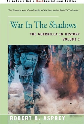 Libro War In The Shadows : The Guerrilla In History Volum...