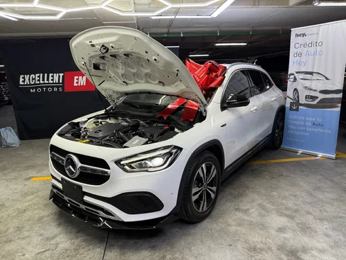 Mercedes-Benz Clase GLA 1.6 200 Cgi At
