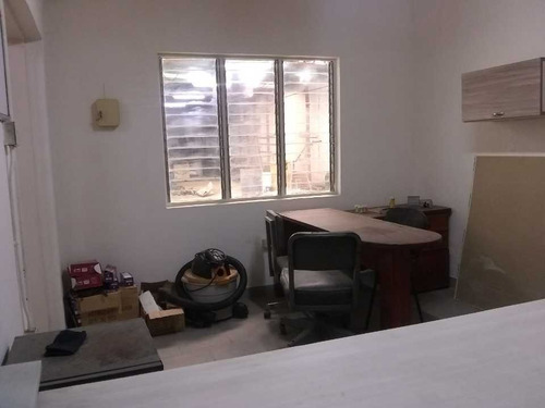 Imagen 12 de 21 de Galpón En Venta En Avenida Bermúdez