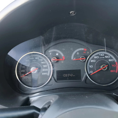 Fiat Grand Siena 1.4 MPI ATTRACTIVE 8V FLEX 4P MANUAL