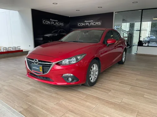 Mazda 3 2.0 Touring MT