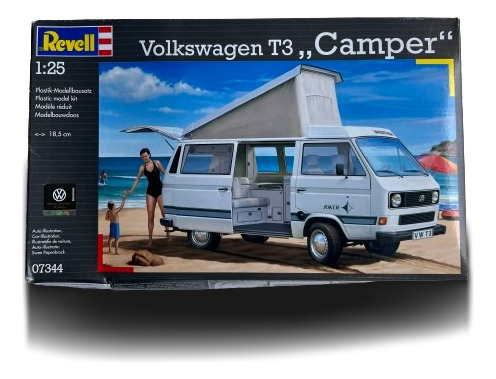 Volkswagen T3 Camper Westfalia Joker 1/25 Model Kit Revell