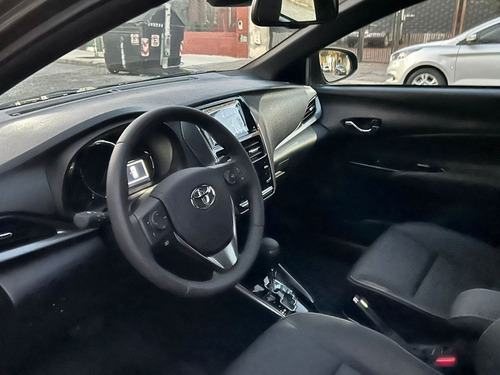 Imagen 9 de 12 de Toyota Yaris Xls Pack Cvt