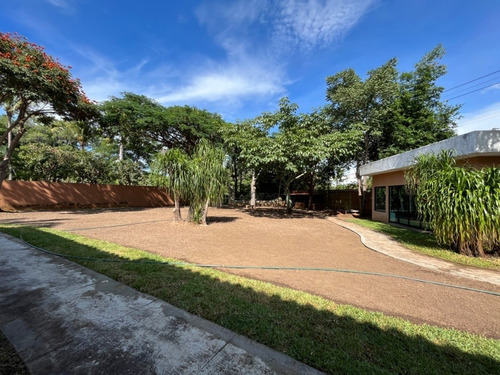 Imagen 26 de 30 de Casa En Venta/renta Con Terreno De 2,600 M2 Con Entrada Dire