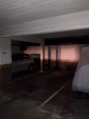 Imagen 4 de 4 de Cochera En Venta - Barrio Norte - Aguero 1300