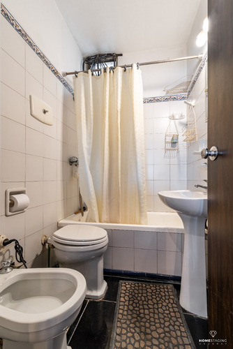 Imagen 11 de 15 de Se Vende Monoambiente Con Kitchenette Y Garage En El Centro Piso Alto A Pasos De Plaza Cagancha Y Poder Judicial