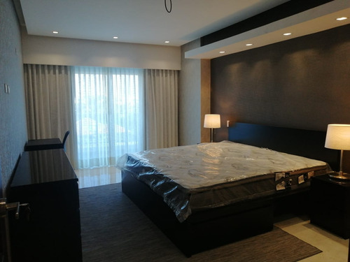 For Sale Apartamento Amuelado Av. Anacaona Torre Mar Azul 5to Piso Frente Al Parque Mirador Sur