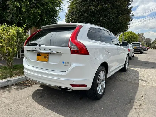 Volvo XC60 2.0 T5 Awd Summum