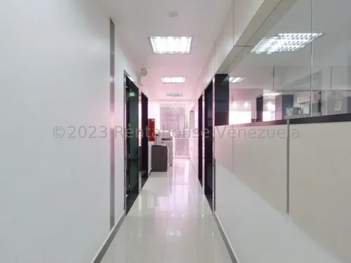 Estefani Salon Vende, Extraordinario Edificio Comercial En Centro Barquisimeto , Lara Mls #25-4020