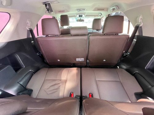 Imagem 8 de 10 de Toyota Hilux Sw4 2.8 Srx 4x4 7 Lugares 16v Turbo