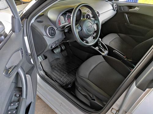 Imagem 5 de 12 de Audi A1 Sportback 4 Portas 2014