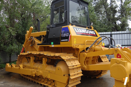 Topadora T160 Liangong Peso Operativo: 16.800 Kg