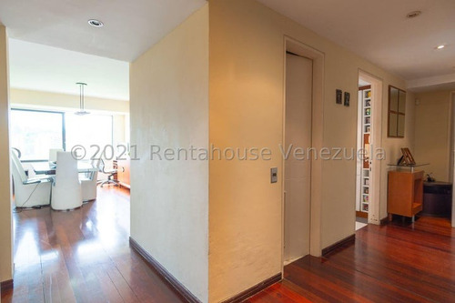 Bello Apartamento Con Espectacular Vista En La Trinidad. #24-10433