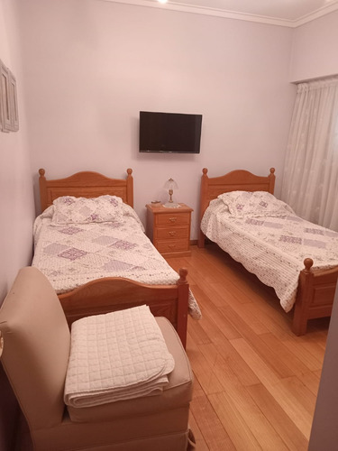 Semi Piso En Alquiler Y/ó Venta Excelente Estado. Ubicado En Sarmiento Esquina Videla. Quilmes Centro. Alquiler U$s 1.800.-, Piso 5°.