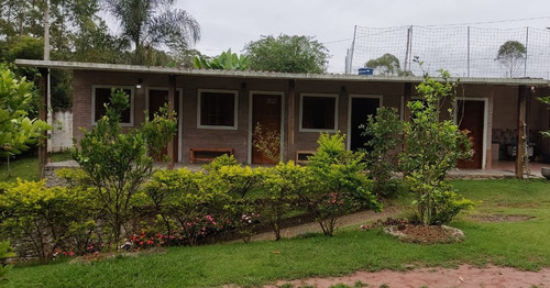 Chácara, Suzano, Clube Dos Oficiais, Piscina, Salão E Pés De Frutas