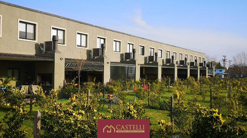 Duplex De 4 Ambientes En Venta En Pilar