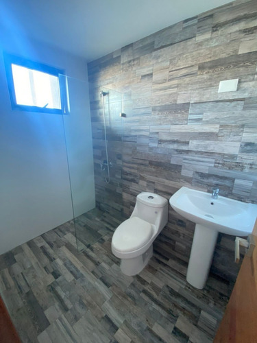 Imagen 17 de 20 de La Esperilla Apto. Nuevo, Piso 12 - 3hbs -3 Parqueos - Hermosa Vista Al Mar Y A La Ciudad - Área Social Con Lounge Bar Piscina Con Hidroterapia -gimnasio-spa De Masaje - Sauna- Área Infantil -salón
